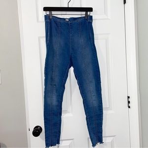 Free People High Waisted Blue Jeggings - size 27